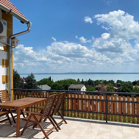 Bacchus Apartman - Borbarlang, Badacsony Badacsonytomaj Εξωτερικό φωτογραφία