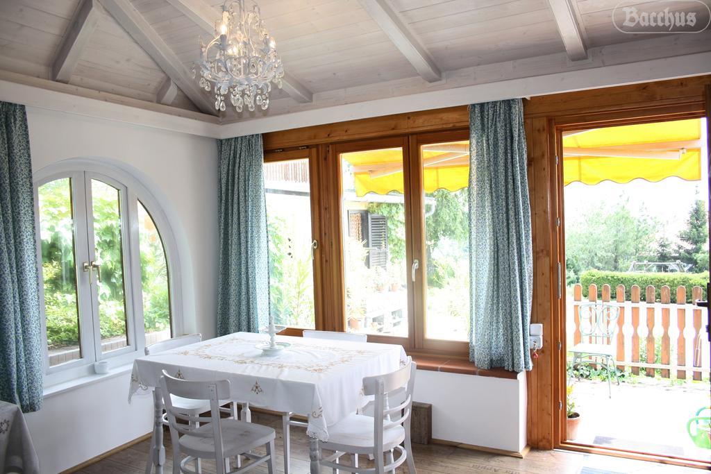 Bacchus Apartman - Borbarlang, Badacsony Badacsonytomaj Εξωτερικό φωτογραφία